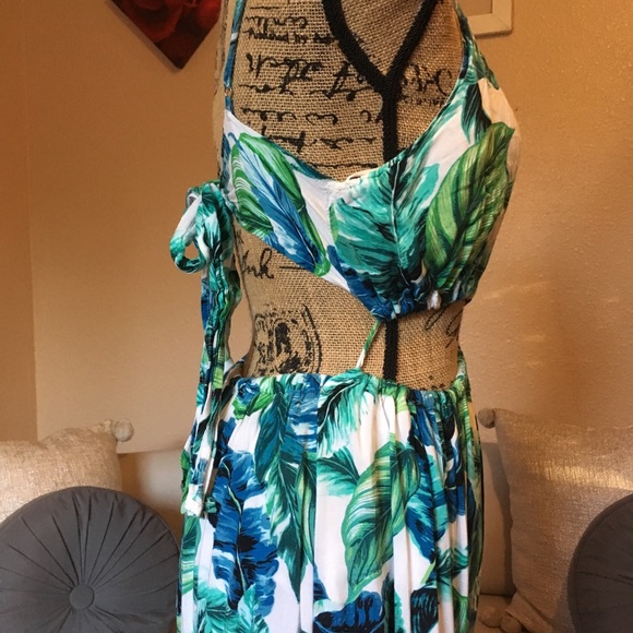 🦋Blue Tropic Maxi Dress🦋 - Picture 5 of 7